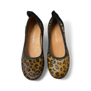 Bernie Mev Leopard Animal Print Ballet Comfort Flats US 7 Mobwife Edgy Retro